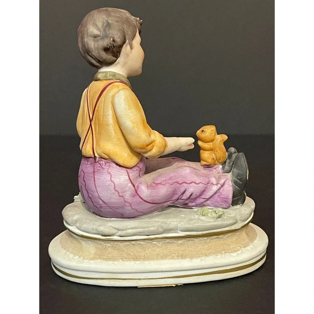 Vintage Napcoware Porcelain Figurine Little‎ Boy Flowers Squirrel C 3673